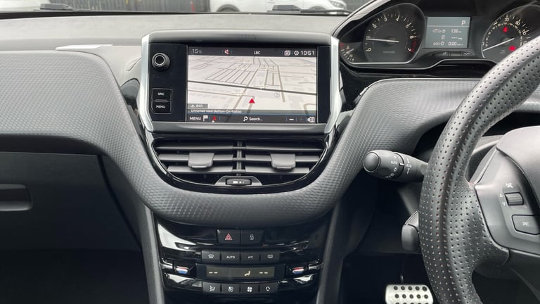 2018 Peugeot 208 1.2 PureTech GPF GT Line Hatchback 5dr Petrol EAT Euro 6 (s/s) (110 ps) Hatchbac...