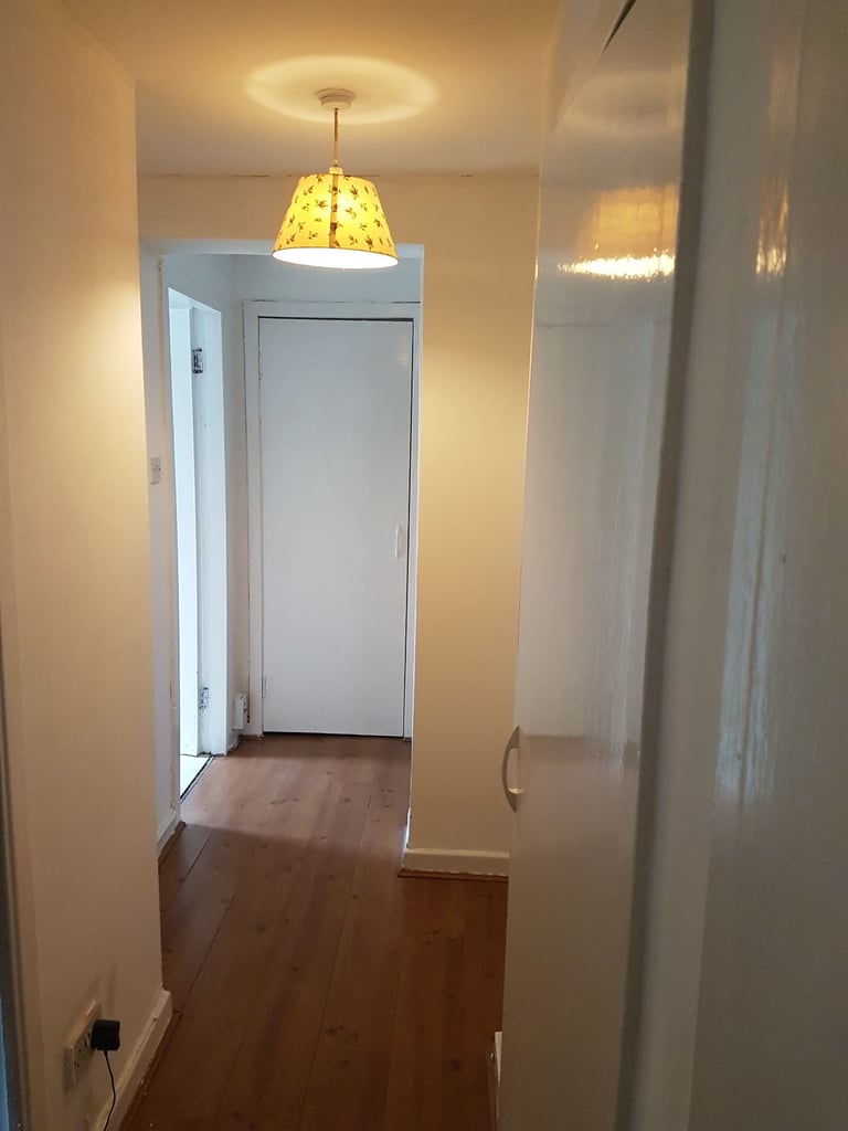Large Spacious Double Room EH15 FREE Council Tax Free Parking near duddingston