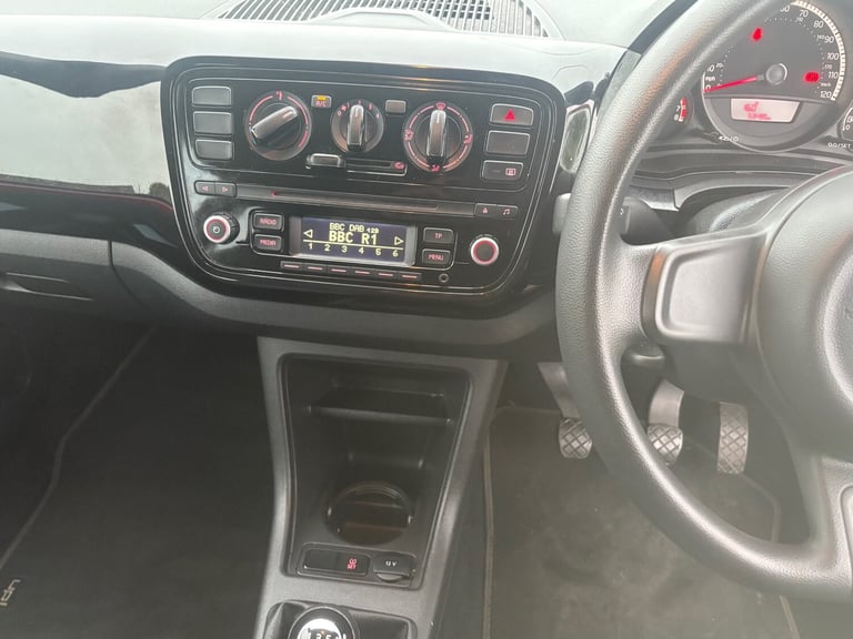 2015 Volkswagen up! 1.0 Move Up 3dr HATCHBACK Petrol Manual