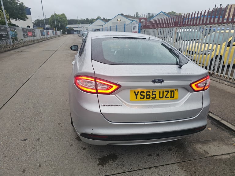 2015 Ford Mondeo 1.6 TDCi ECOnetic Zetec 5dr HATCHBACK Diesel Manual