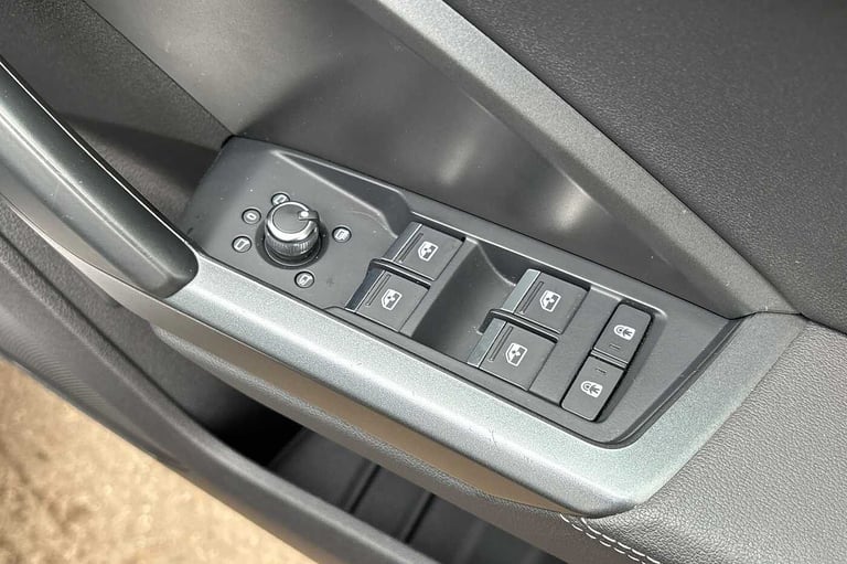 2020 Audi Q3 35 TDI Quattro S Line 5dr ESTATE DIESEL Manual