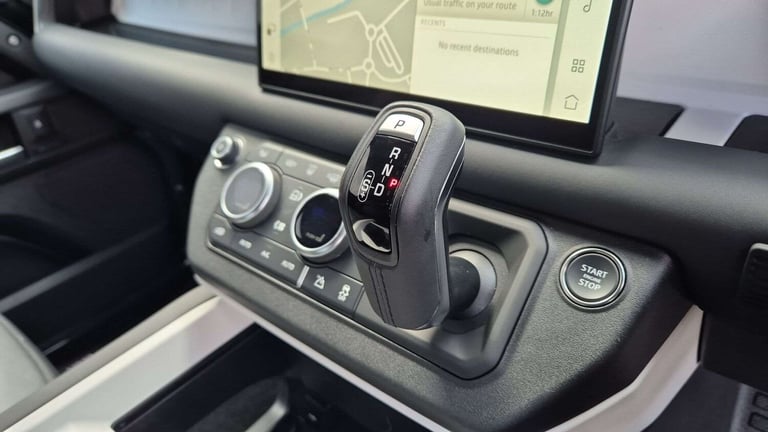 2024 Land Rover Defender 3.0 D350 X-Dynamic SE 90 3dr Auto ESTATE DIESEL Automatic