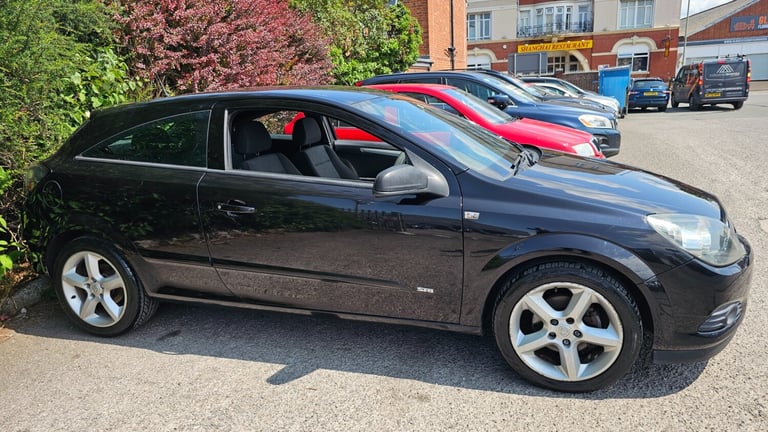2005 Vauxhall Astra 1.8i 16V SRi 3dr Auto HATCHBACK Petrol Automatic