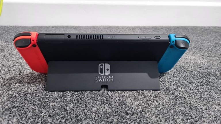 Nintendo switch oled amazing condition