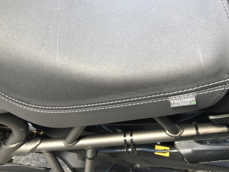 Triumph Tiger 800 XRX Low 18reg 13573m FSH 3part luggage and more