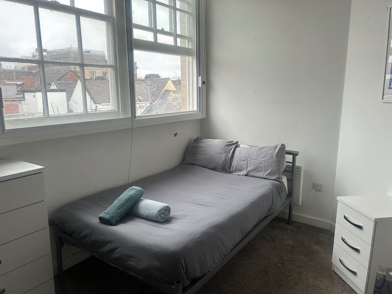 En-suite double room to rent 