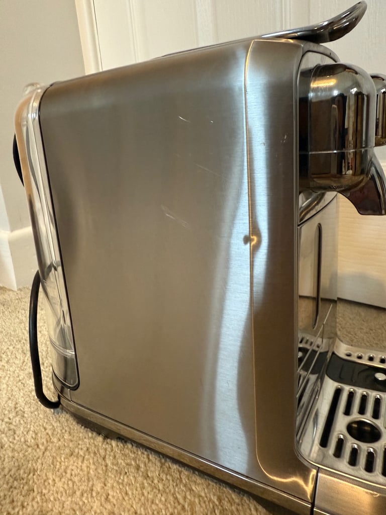 SAGE nespresso creatista plus coffee machine boxed 
