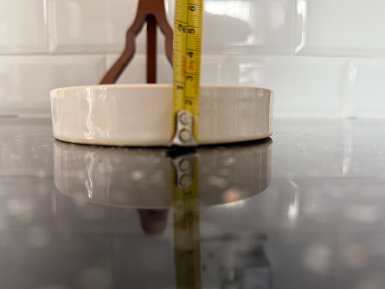 Vintage Runtons Pottery Yorkshire Botanicals Wild Flowers Round Trinket Dish Helen Philipps 5” x 1”