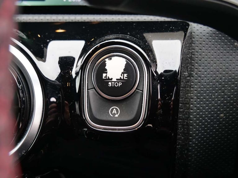2019 Mercedes-Benz A-Class A200 AMG Line Executive 5dr Auto HATCHBACK PETROL Automatic