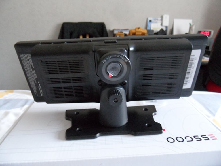 ESSCOO Auto Dash Cam Car Stereo SAT NAV BT