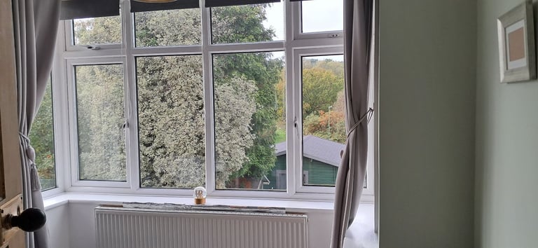 Beautiful single room for rent - females preferred