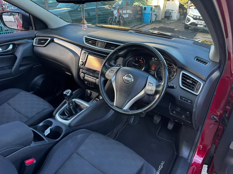 2017 Nissan Qashqai 1.5 dCi N-Connecta 2WD Euro 6 (s/s) 5dr HATCHBACK Diesel Manual