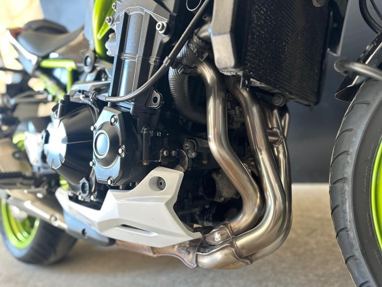 STUNNING ONE OWNER 2021/21 KAWASAKI Z900 MOTORCYCLE 