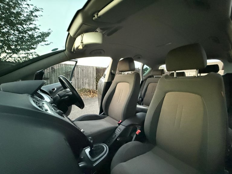 2012 SEAT Altea 1.6 TDI CR SE 5dr DSG MPV Diesel Automatic