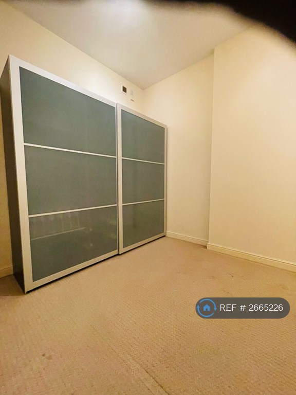 2 bedroom flat in Nightingale House, Nottingham, NG3 (2 bed) (#2665226)