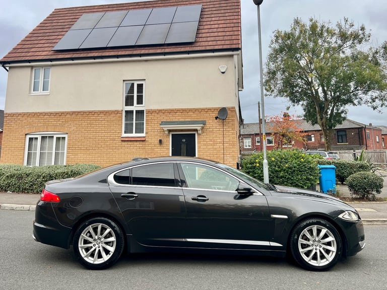 2013 JAGUAR XF PREMIUM 3.0D V6 AUTO 8ZF