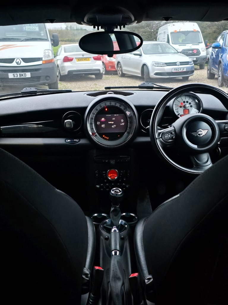 2011 MINI Hatch 1.6 Cooper 3dr HATCHBACK Petrol Manual