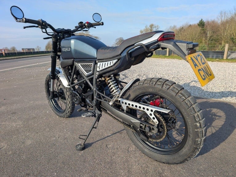 2021 HERALD Brat 250