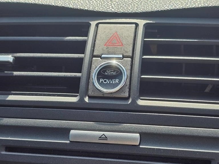 2010 Ford Kuga 2.0 TDCi Zetec 2WD Euro 4 5dr ESTATE Diesel Manual