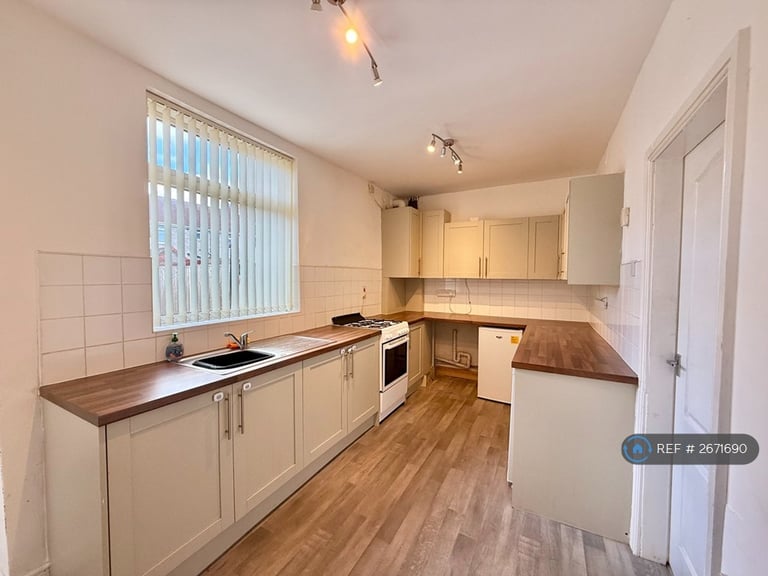 2 bedroom house in Balfour Road, Bentley, Doncaster, DN5 (2 bed) (#2671690)