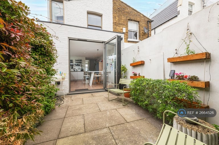 4 bedroom house in Bennerley Road, London, SW11 (4 bed) (#2664526)