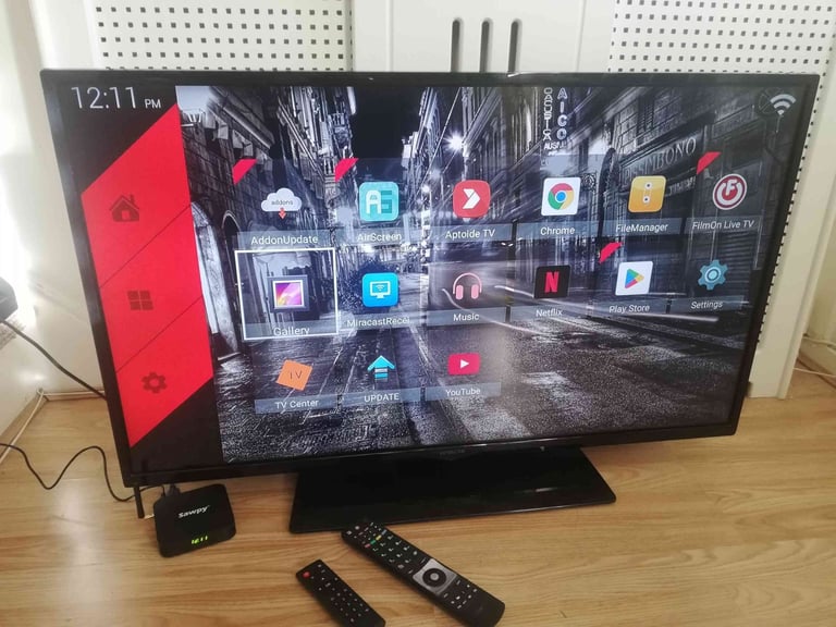 Hitachi 42" Smart TV + WiFi SMART BOX Android