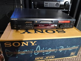 SOLD - PENDING COLLECTION. Sony MDS-JE530 Mini disc deck with remote and box and 9 discs