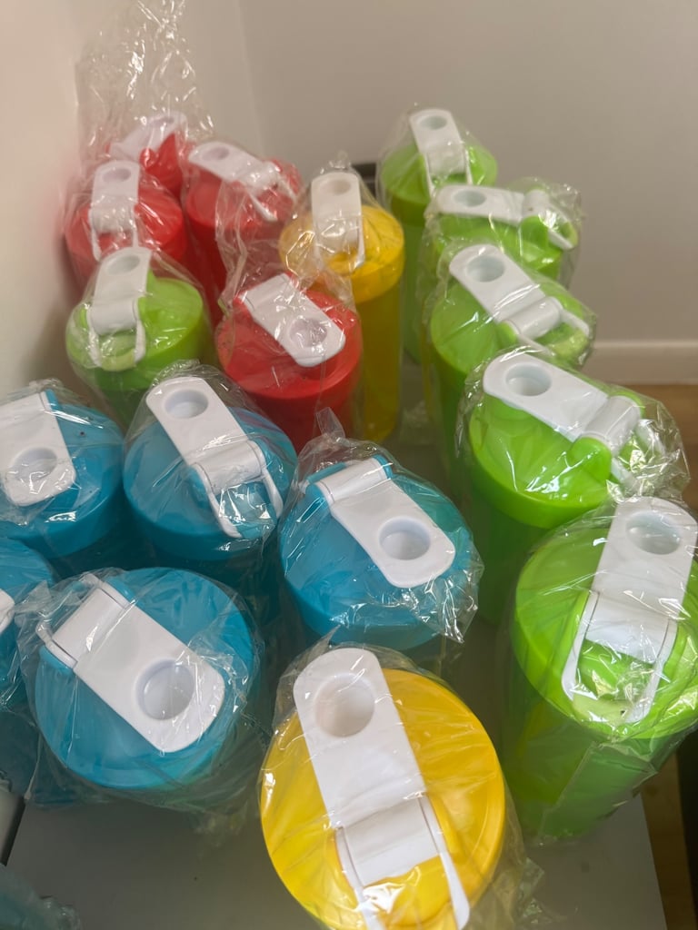 image for Joblot of gym protein shakers x 17 