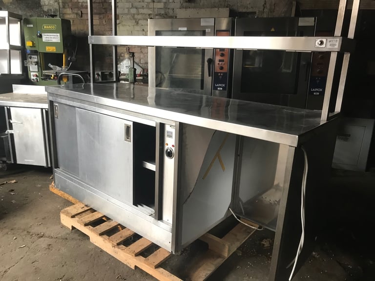 Hot cupboard and gantry