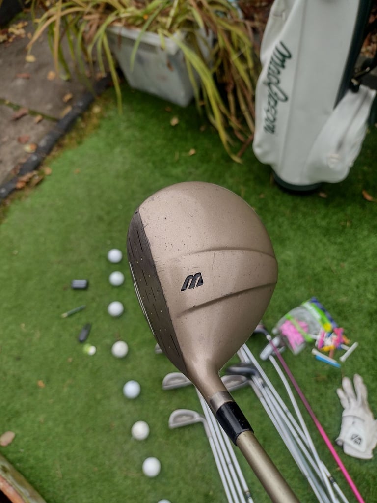 FULL SET LADIES MIZUNO MIX GOLF CLUBS + MACGREGOR GOLF BAG + FREE EXTRAS 