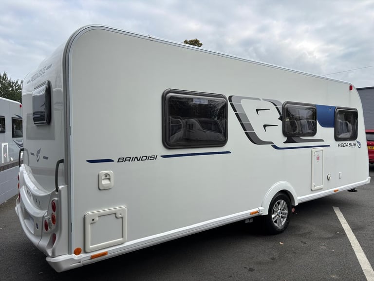2017 BAILEY PEGASUS BRINDISI, 4 BERTH WITH ISLAND BED, NEW MATTRESS