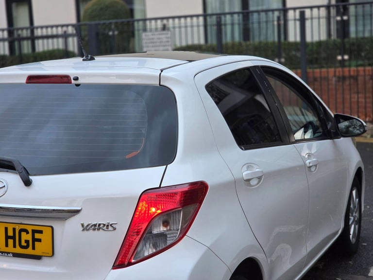 2013 Toyota Yaris 1.33 Dual VVT-i T Spirit Euro 5 5dr HATCHBACK Petrol Manual