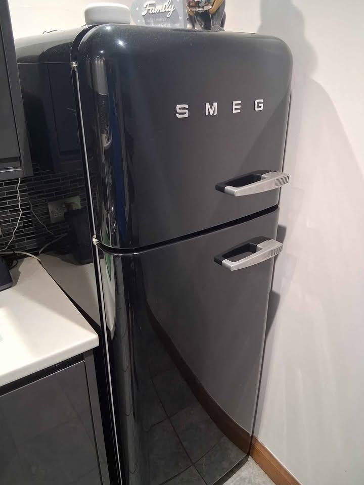 image for 🖤 SMEG Retro Fridge Freezer