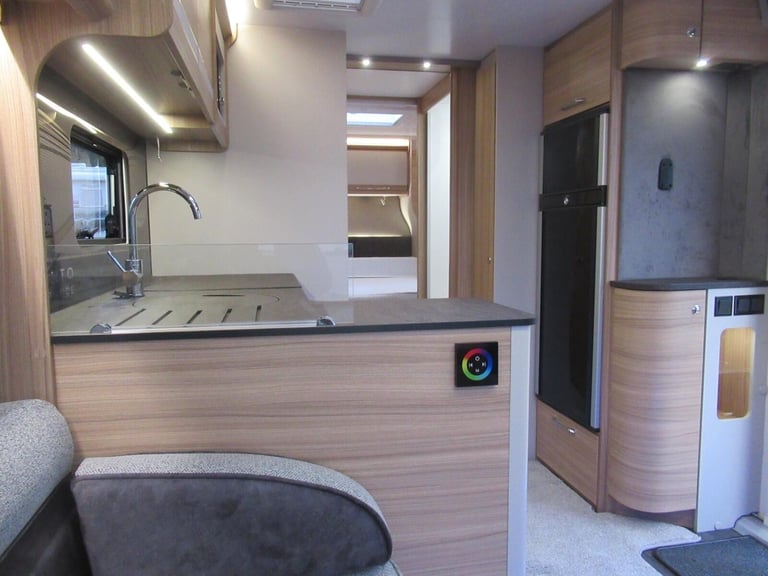 2024 Bailey Alicanto Porto