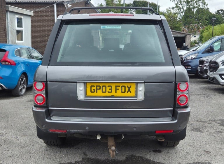 60 2010 LAND ROVER RANGE ROVER 4.4 TDV8 VOGUE AUTO