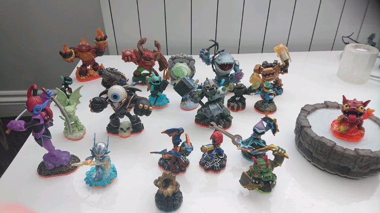 Skylanders figures for clearance sale