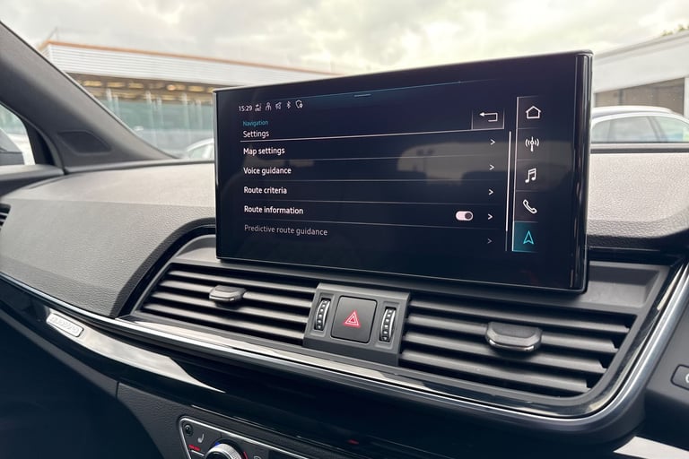 2022 Audi Q5 Edition 1 40 TDI quattro 204 PS S tronic SUV DIESEL Automatic