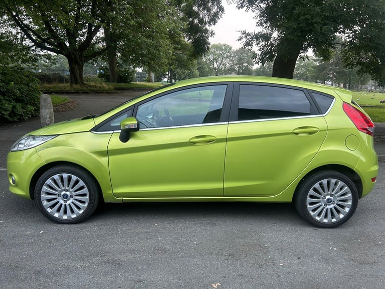 Ford fiesta titanium 57k mileage 2010