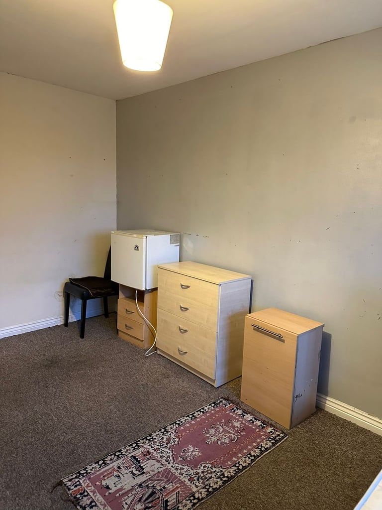 Lovely One-Bedroom sharing House – Perfect for Couples