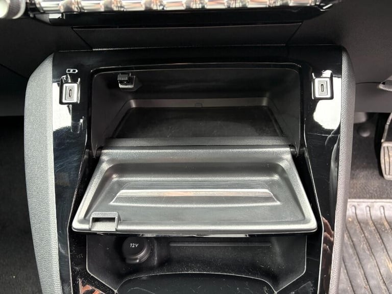 2024 Peugeot 2008 1.2 Puretech Allure Suv 5dr Petrol Manual Euro 6 (s/s) (130 Ps) HATCHBACK Petro...