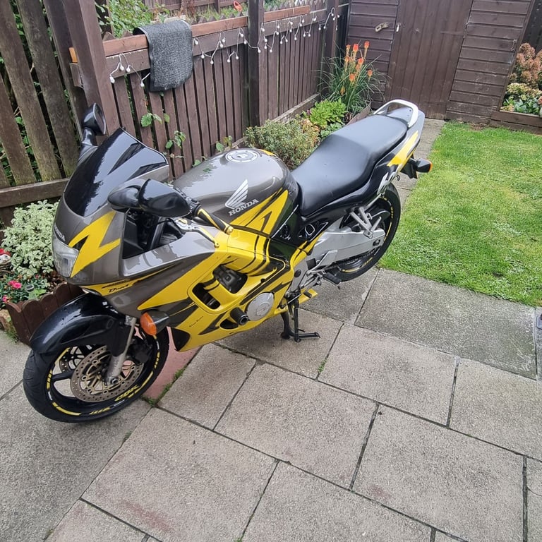 Honda, CBR, 1997, 599 (cc)
