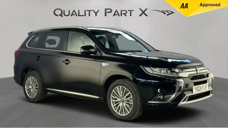 image for 2021 Mitsubishi Outlander 2.4h TwinMotor 13.8kWh Dynamic CVT 4WD Euro 6 (s/s) 5dr ESTATE Petrol/E...