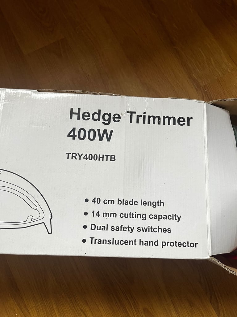 Hedge Trimmer, corded, new 