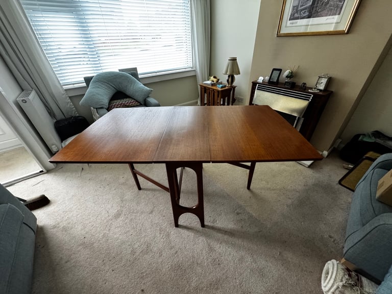 Mid-Century Folding Dining Table – Very Good Condition