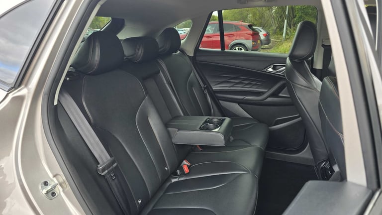 2025 MG MG HS 1.5 T-GDI Trophy 5dr DCT ESTATE PETROL Automatic