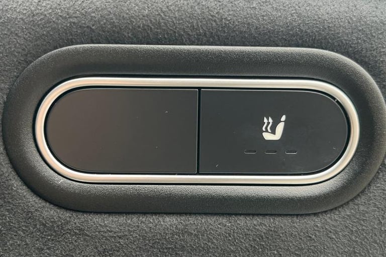 2020 Mercedes-Benz A-Class A180 AMG Line Executive NAVIGATION, HEATED SEATS, REAR CAMERA! Manual ...