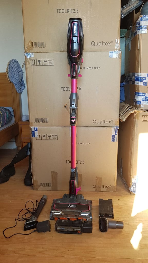 image for pink Shark DuoClean Cordless Vacuum Cleaner IF200UKT Handheld bagless filters washed 