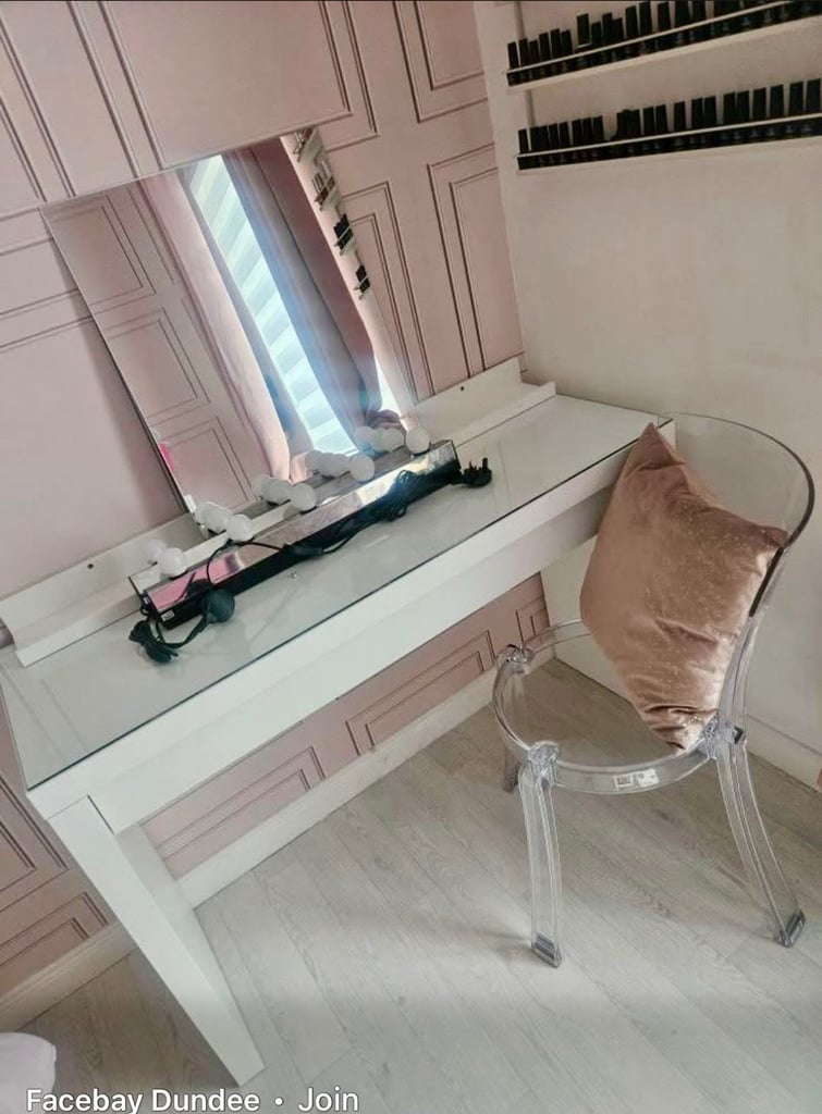 Dressing Table and Accessories 