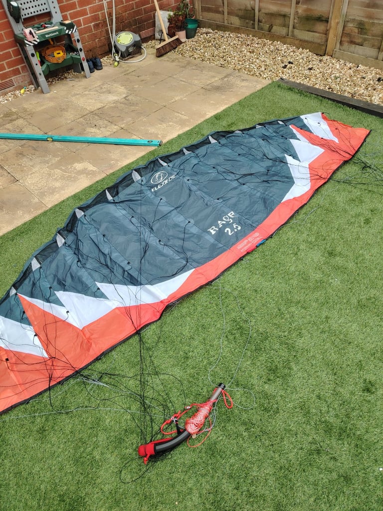 Flexifoil rage 2.5m kite