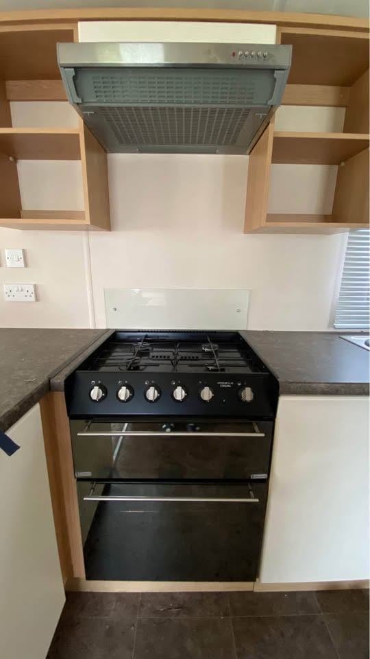 Own Your Own Caravan - Isle Of Sheppey Kent - £725 a Month - 10 Month Open Season